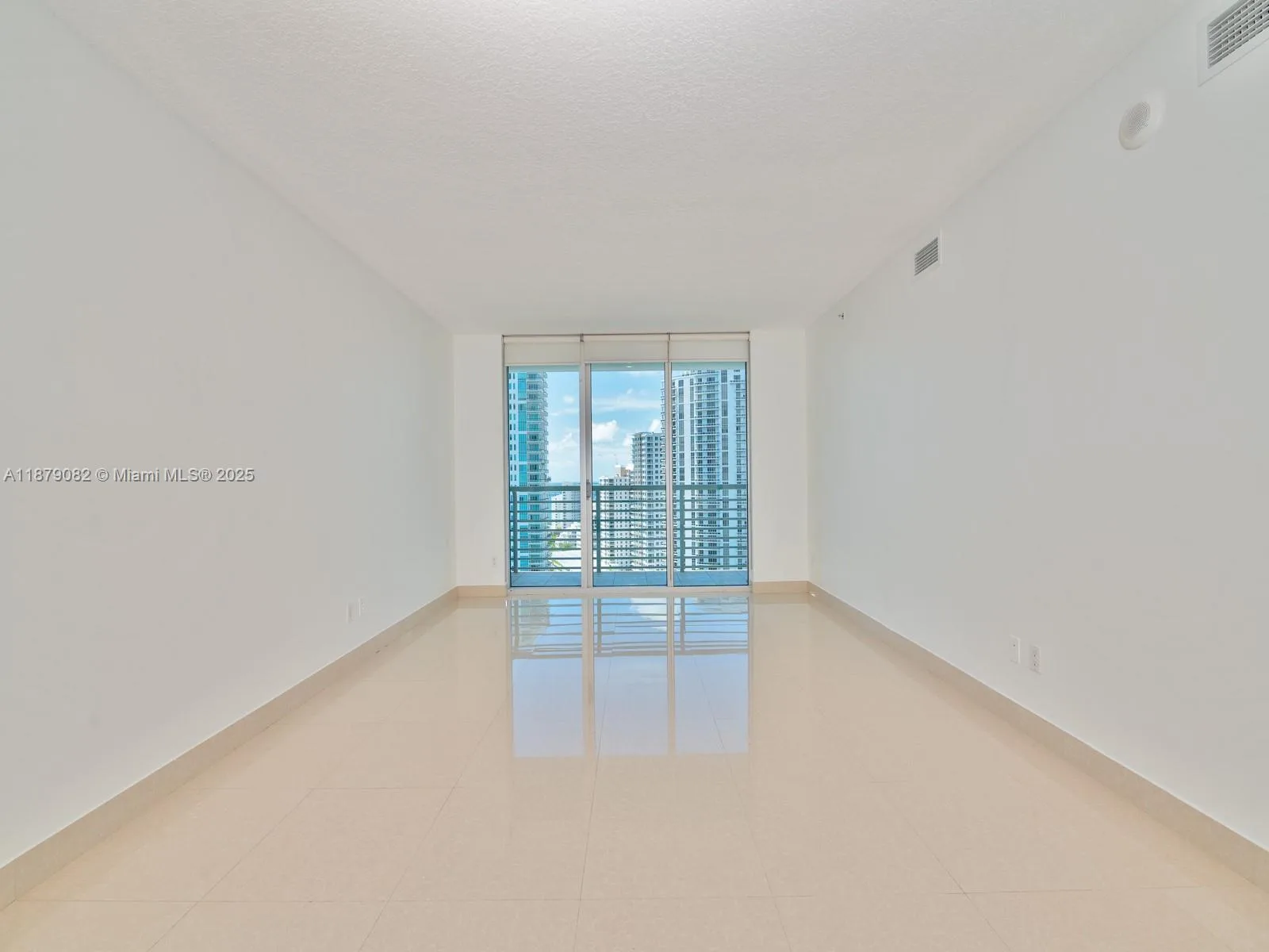 325 S Biscayne Blvd # 2715, Miami, FL 33131 photo 6
