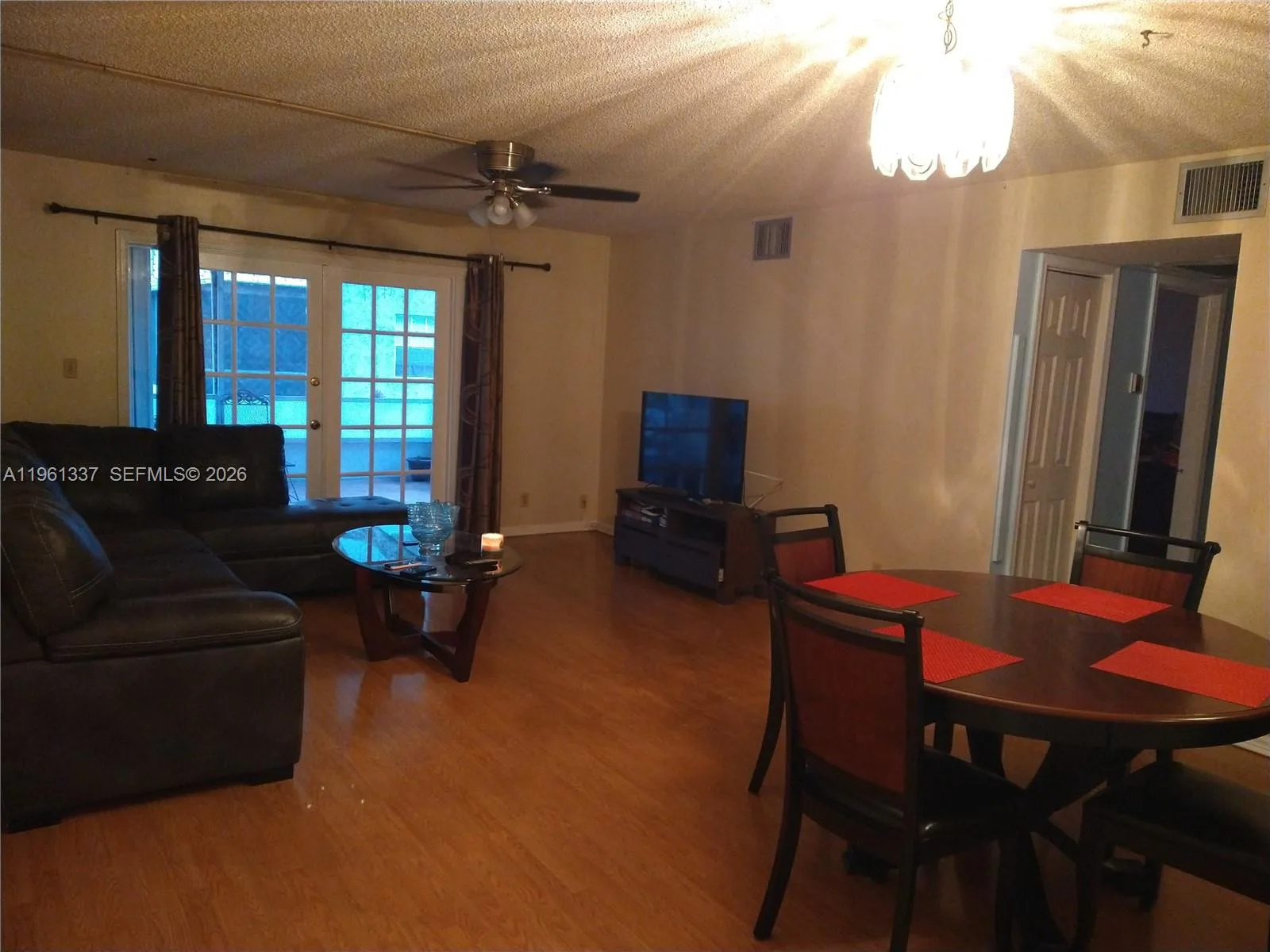 7554 Stirling Rd # 105, Davie, FL 33024