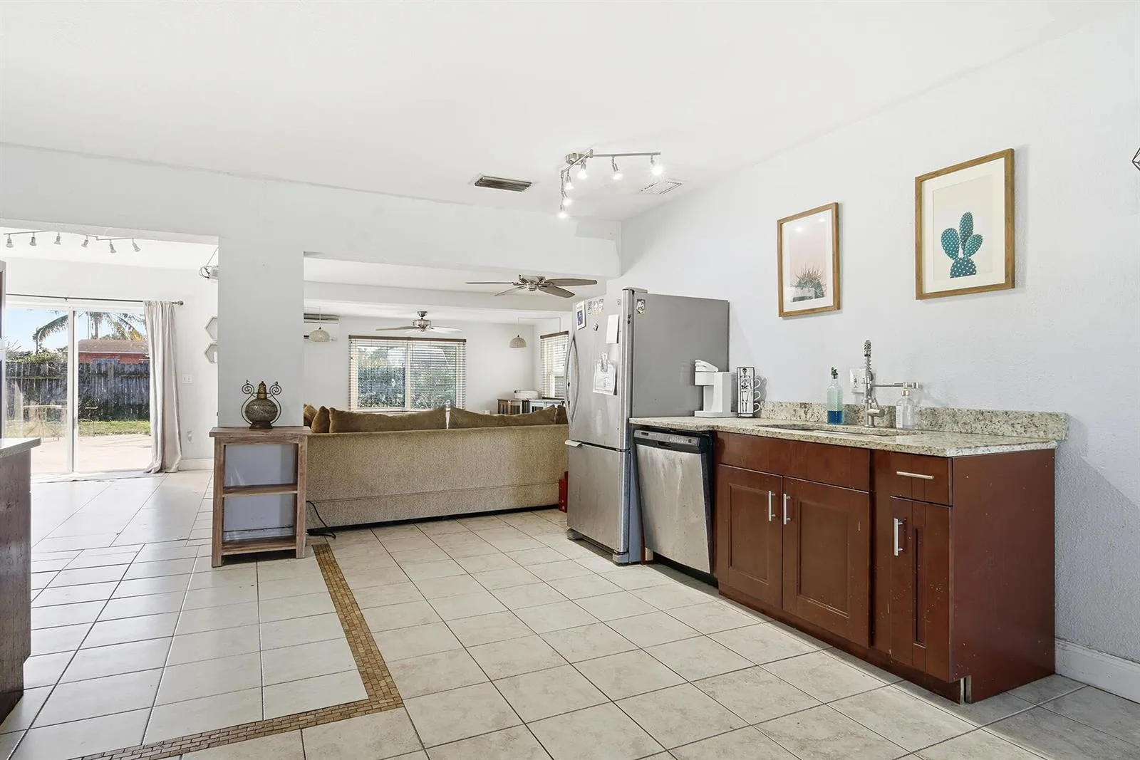 333 Mid Pines Road, Palm Springs, FL 33461 photo 7