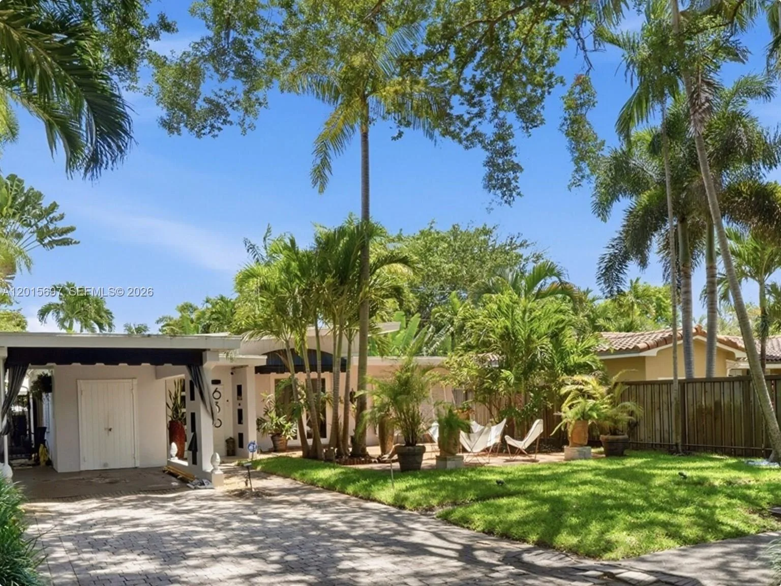 636 NE 17th Ter, Fort Lauderdale, FL 33304 photo 2