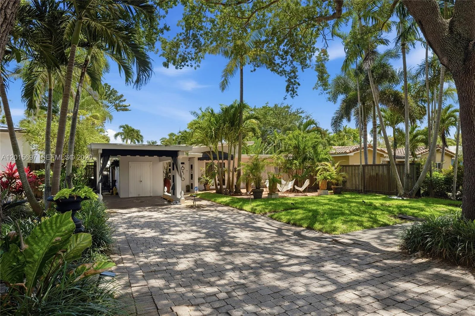 636 NE 17th Ter, Fort Lauderdale, FL 33304 photo 5
