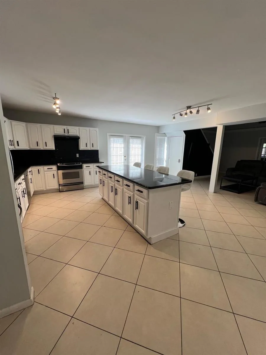 2417 Sundy Avenue, Delray Beach, FL 33444 photo 2