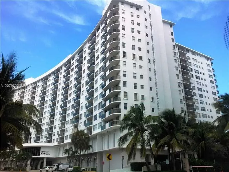 6039 Collins Ave # 534, Miami Beach, FL 33140