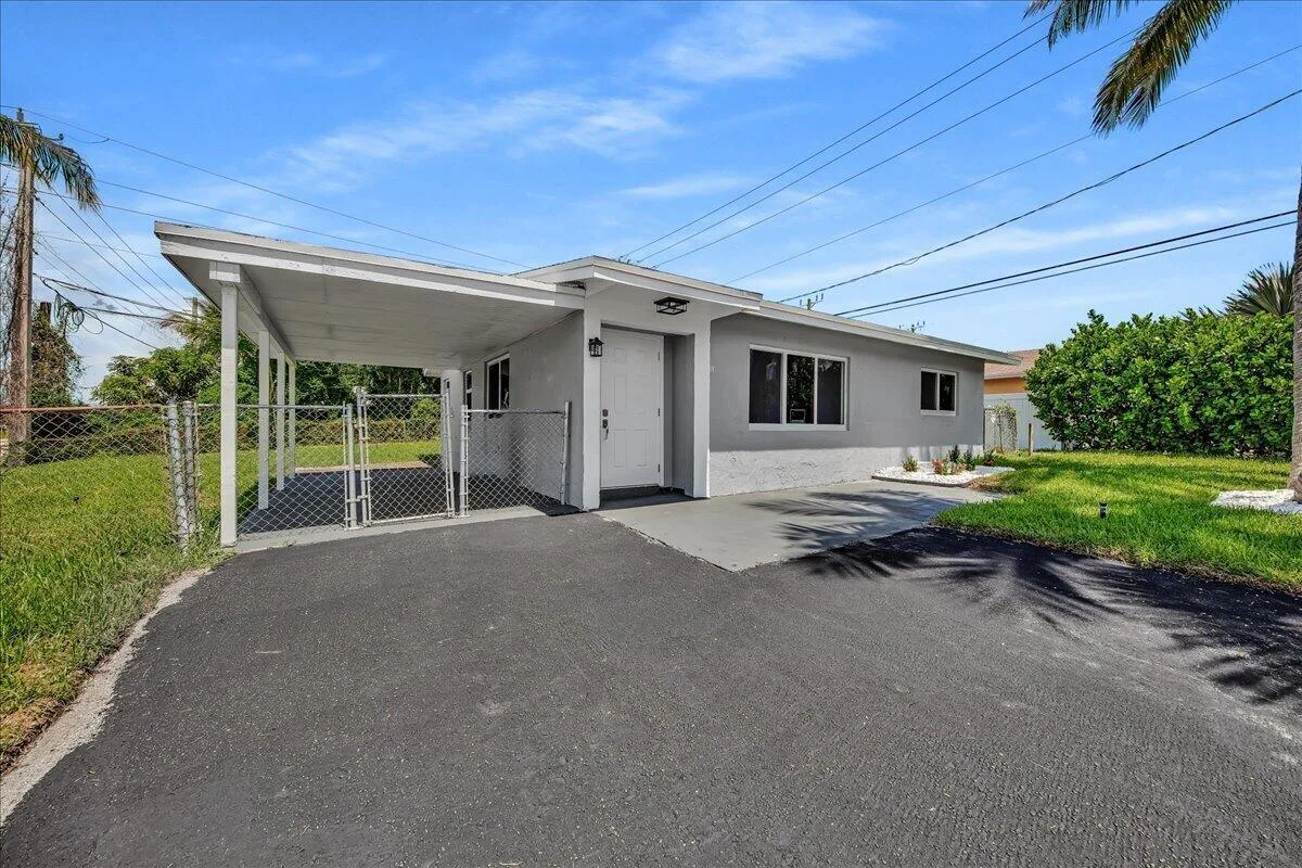11 NE 28TH Court, Boynton Beach, FL 33435