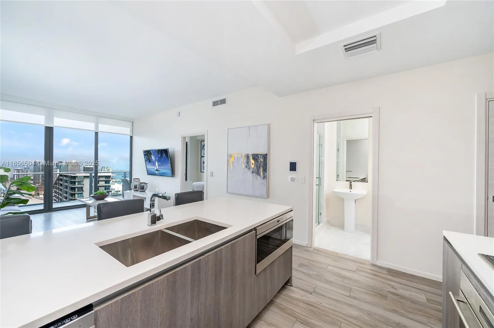 801 S Miami Ave # 5207, Miami, FL 33130 photo 7