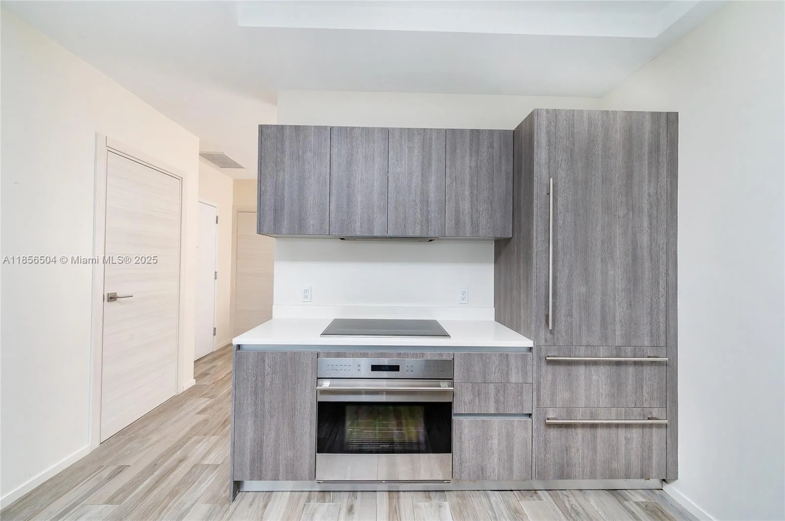 801 S Miami Ave # 5207, Miami, FL 33130 photo 8