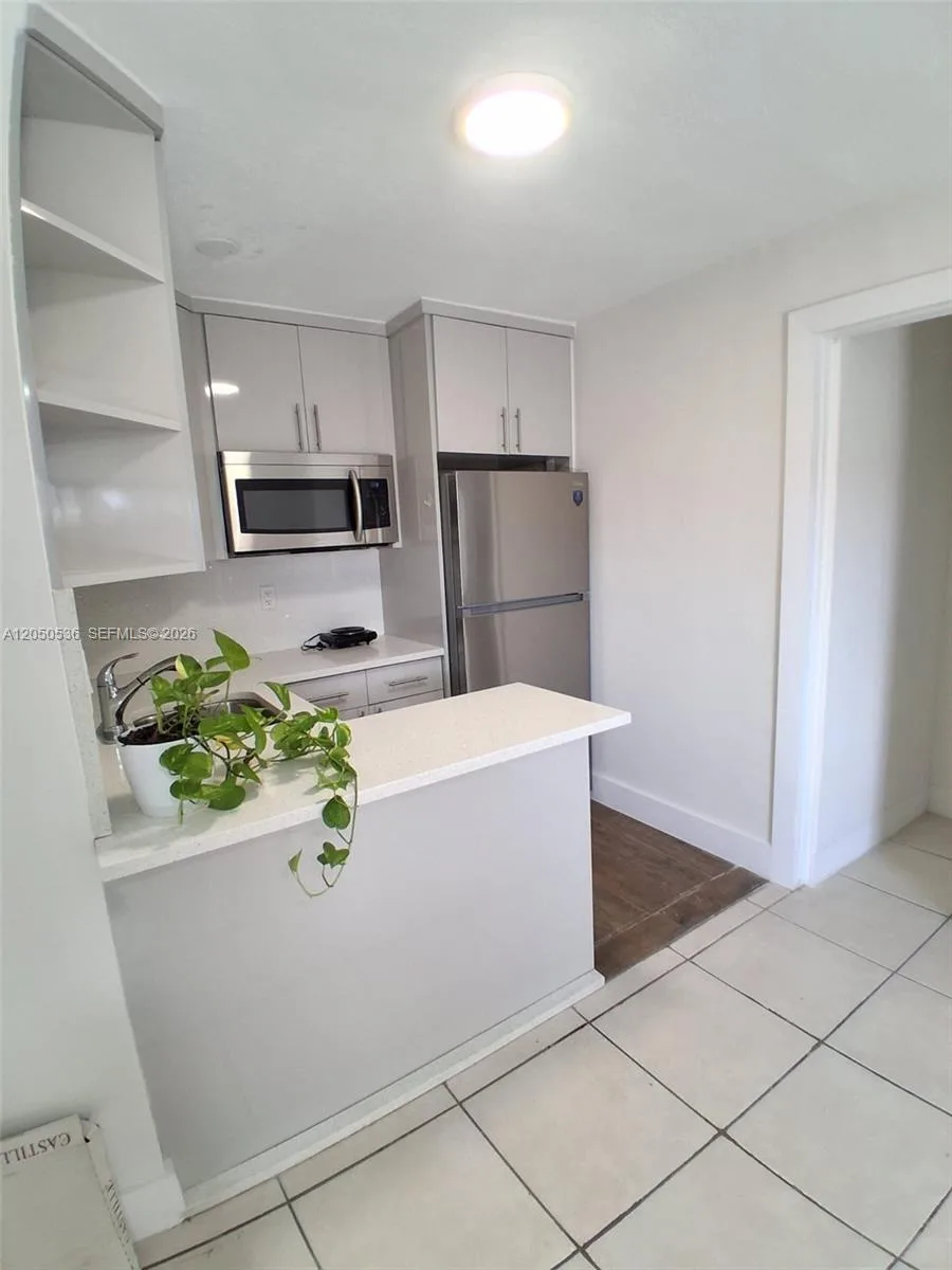 1231 SW 136th Pl # B, Miami, FL 33184