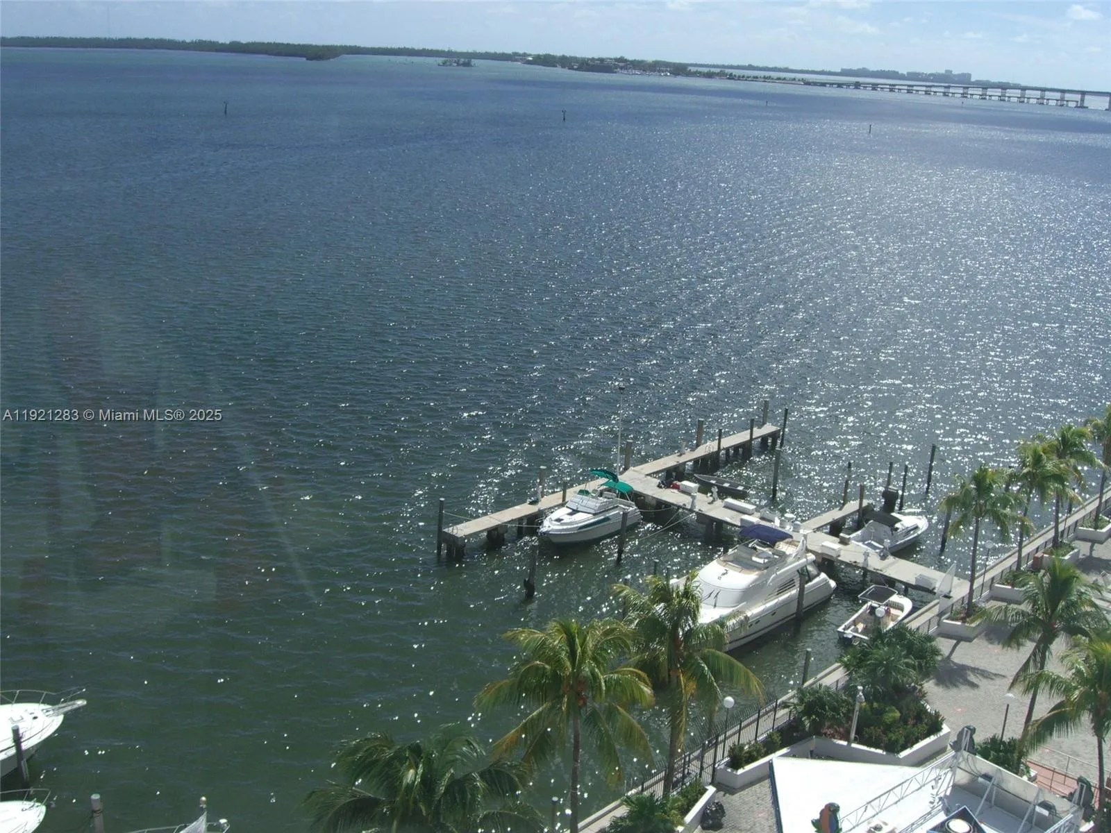 905 Brickell Bay Dr # 1030, Miami, FL 33131 photo 4