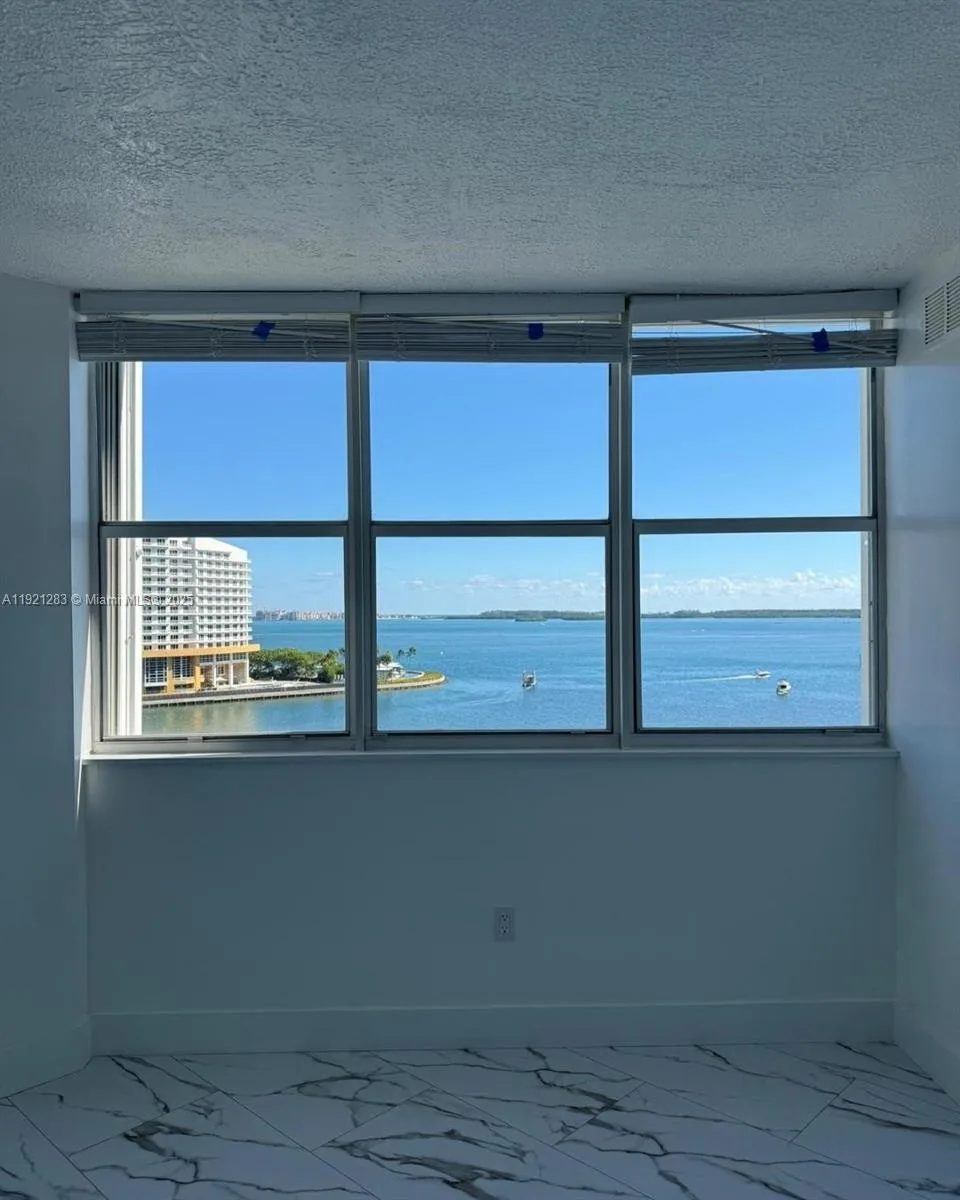 905 Brickell Bay Dr # 1030, Miami, FL 33131 photo 8