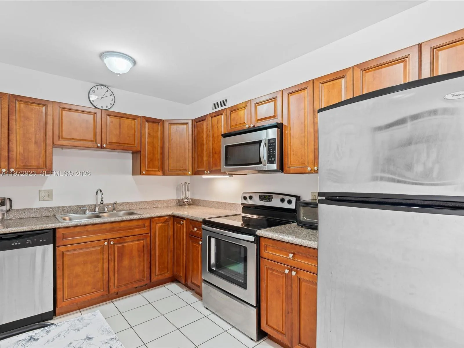 111 Golden Isles Dr # G8, Hallandale Beach, FL 33009 — zdjęcie 5