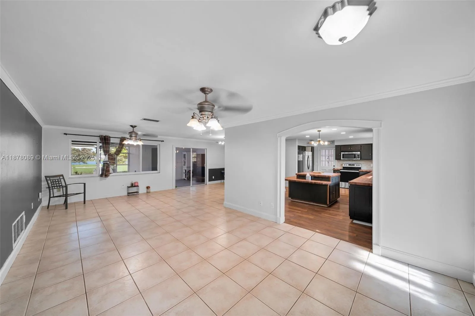 23 Lincoln Ave, Lehigh Acres, FL 33936 photo 4