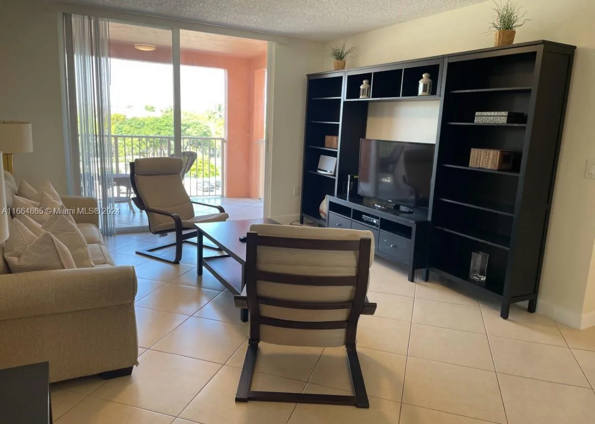 19601 E Country Club Dr # 7501, Aventura, FL 33180 photo 9