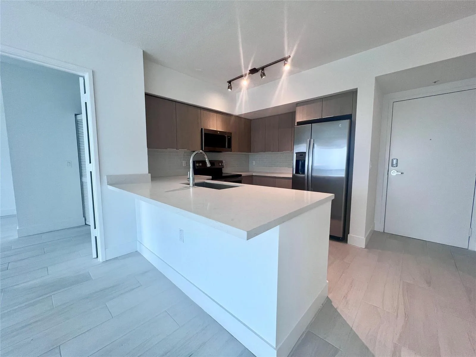 601 E Dania Beach Boulevard # 615, Dania Beach, FL 33004