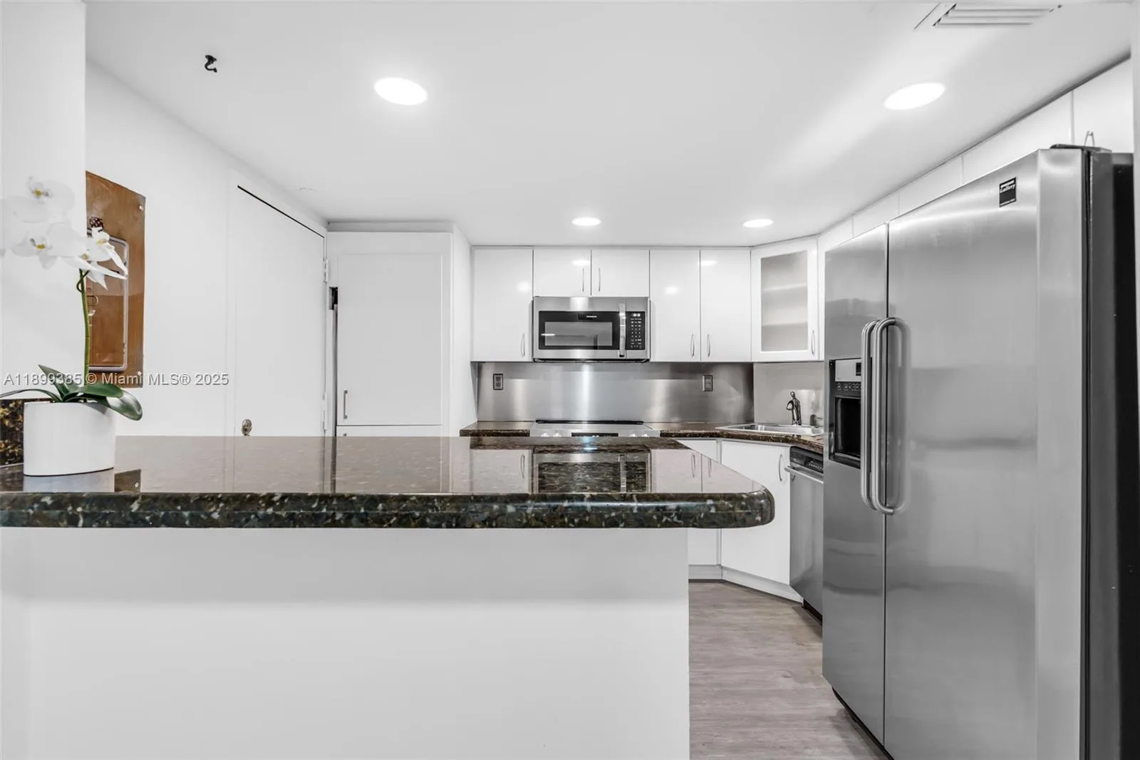 2333 Brickell Ave # PH208, Miami, FL 33129 photo 10