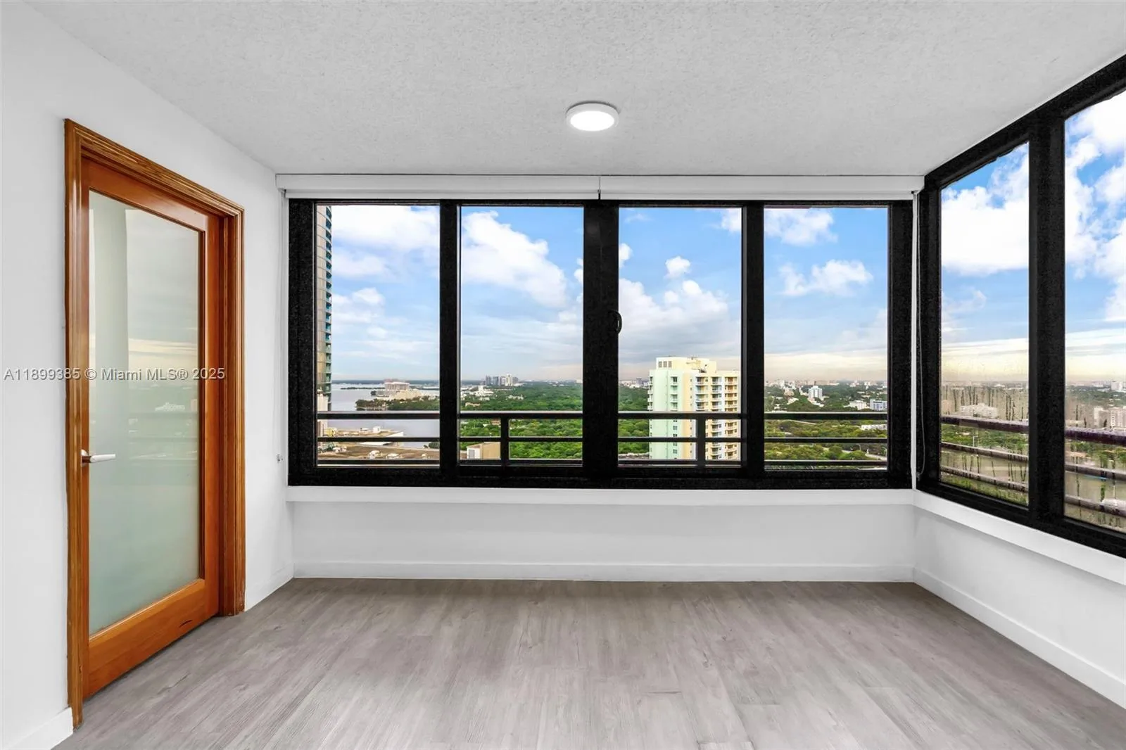 2333 Brickell Ave # PH208, Miami, FL 33129 photo 2