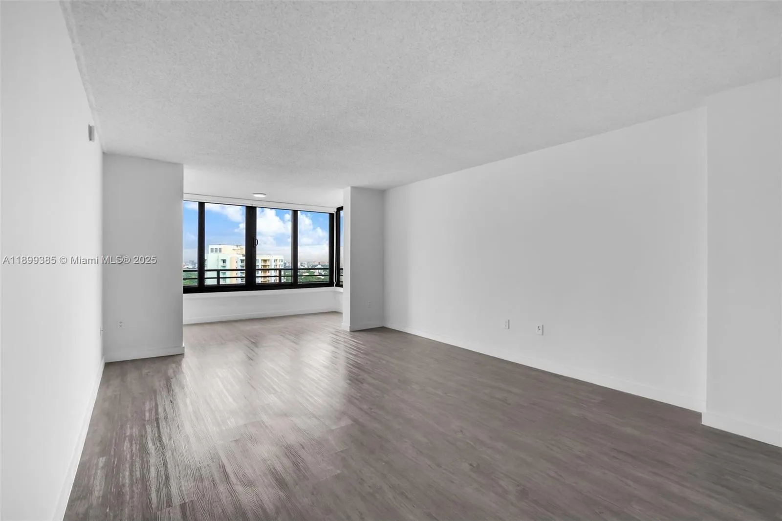 2333 Brickell Ave # PH208, Miami, FL 33129 photo 4