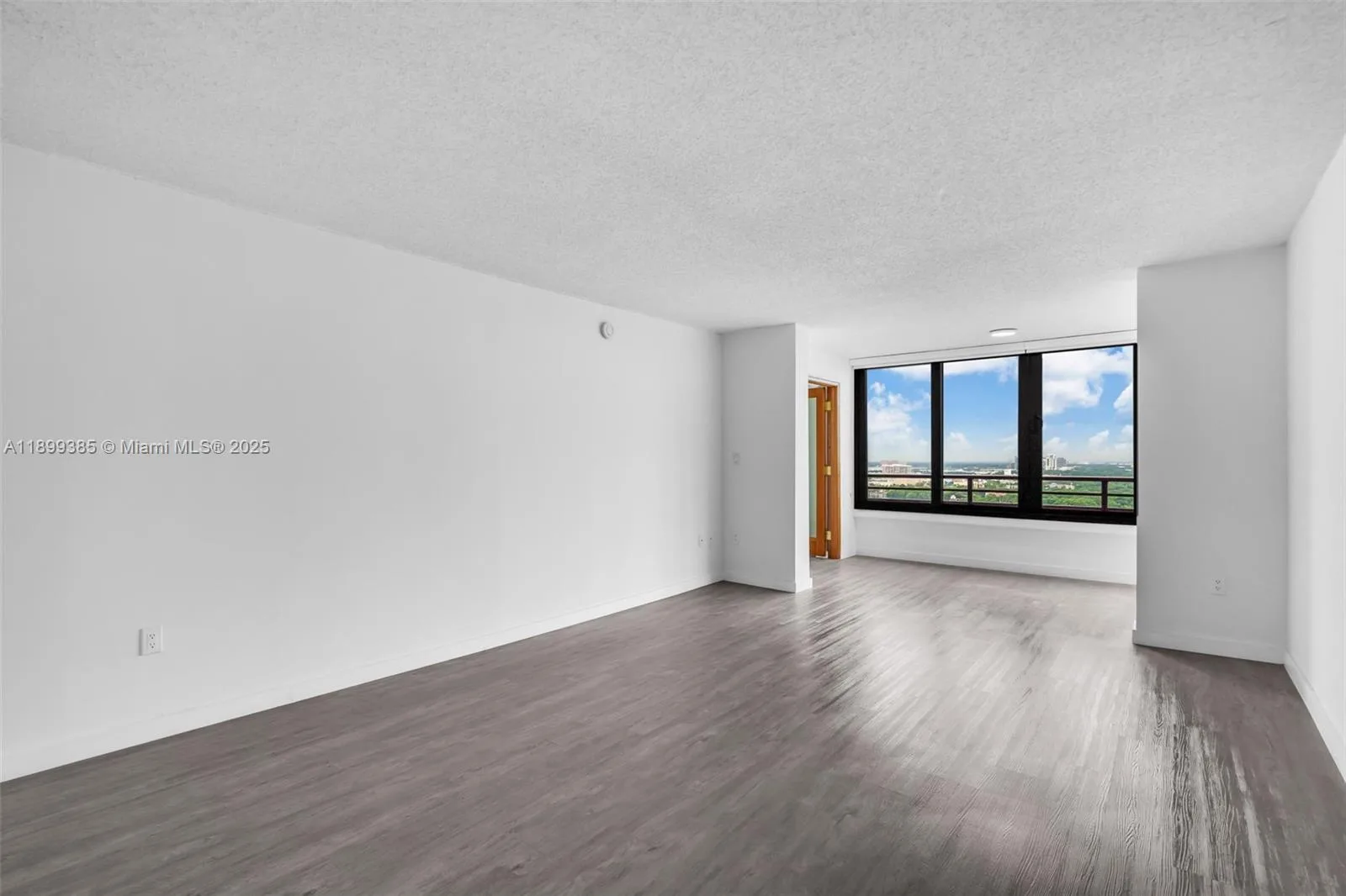 2333 Brickell Ave # PH208, Miami, FL 33129 photo 6