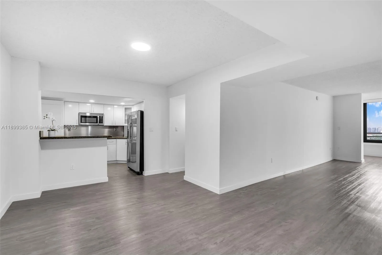 2333 Brickell Ave # PH208, Miami, FL 33129 photo 7