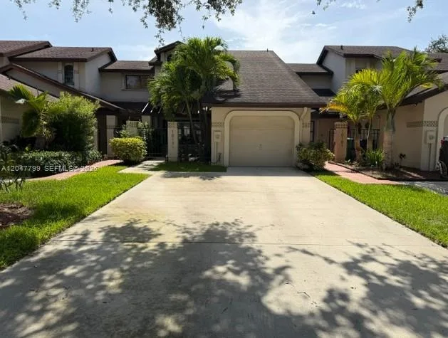 10171 SW 137th Ct, Miami, FL 33186 photo 2