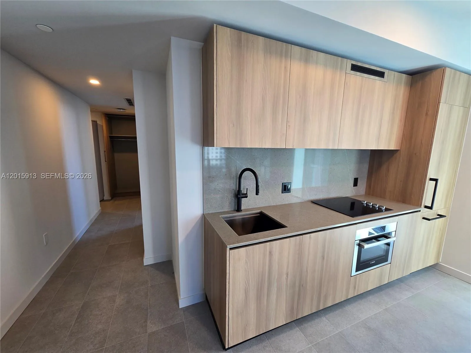 121 NE 5 ST # 2908, Miami, FL 33132 photo 8