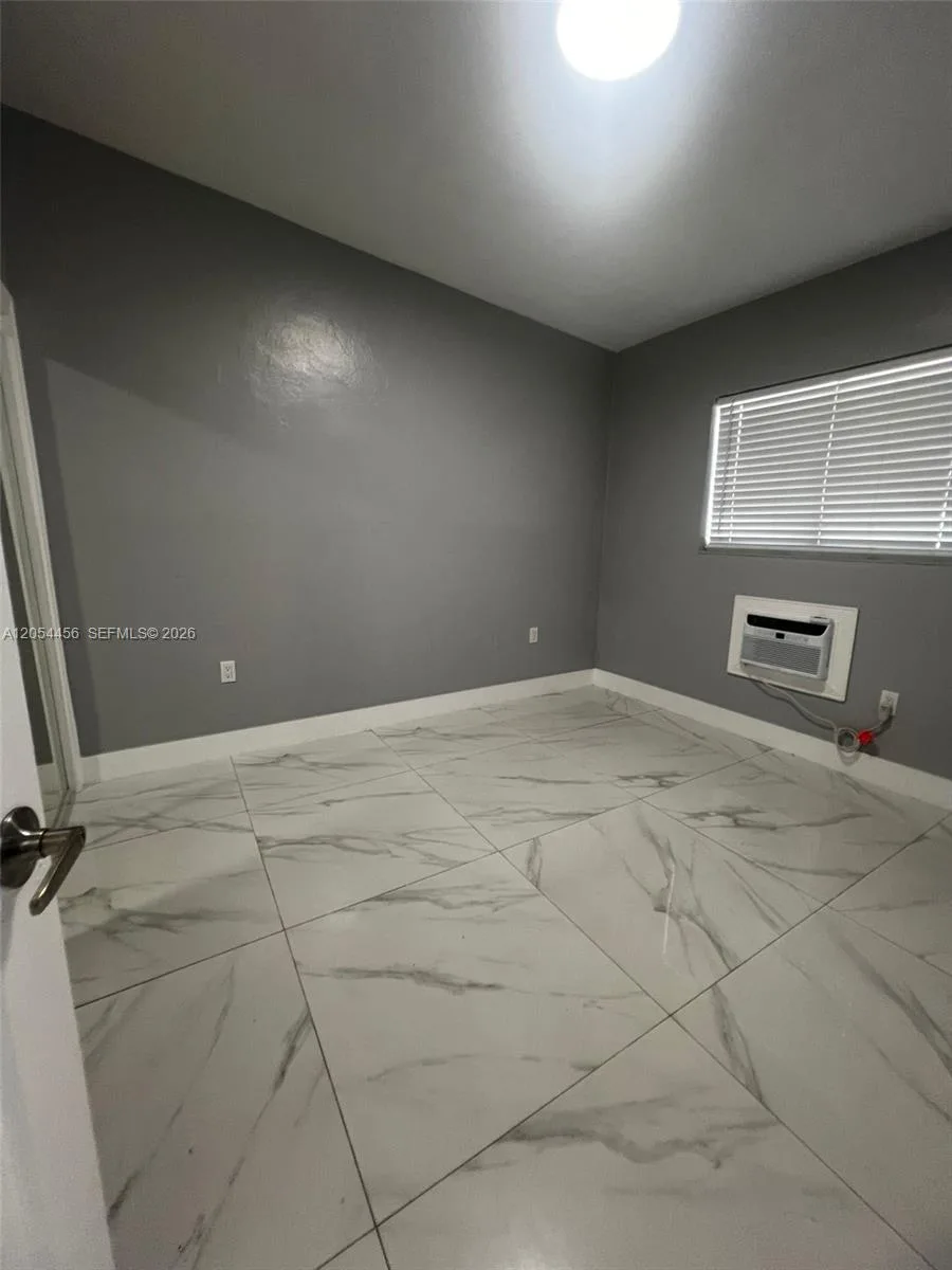 2090 NW 31th St # 4, Miami, FL 33142 — zdjęcie 5