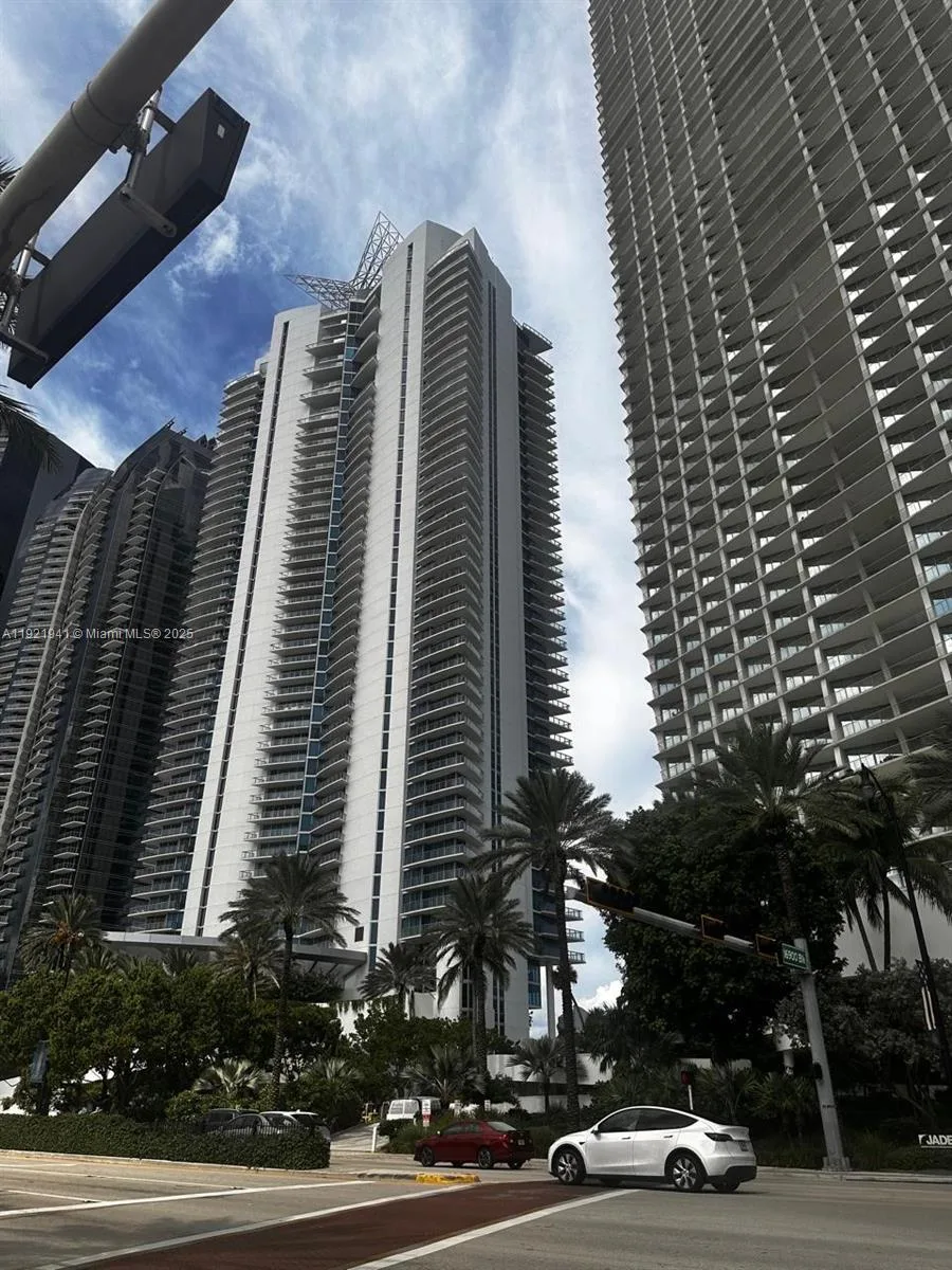 17001 Collins Ave # 2601, Sunny Isles Beach, FL 33160 photo 7