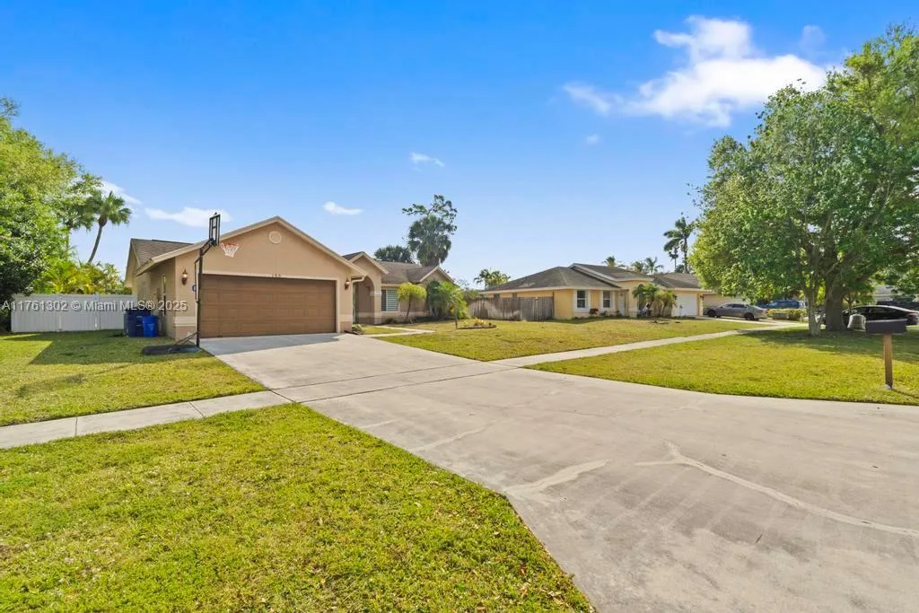 155 Kings Way, Royal Palm Beach, FL 33411 — zdjęcie 3