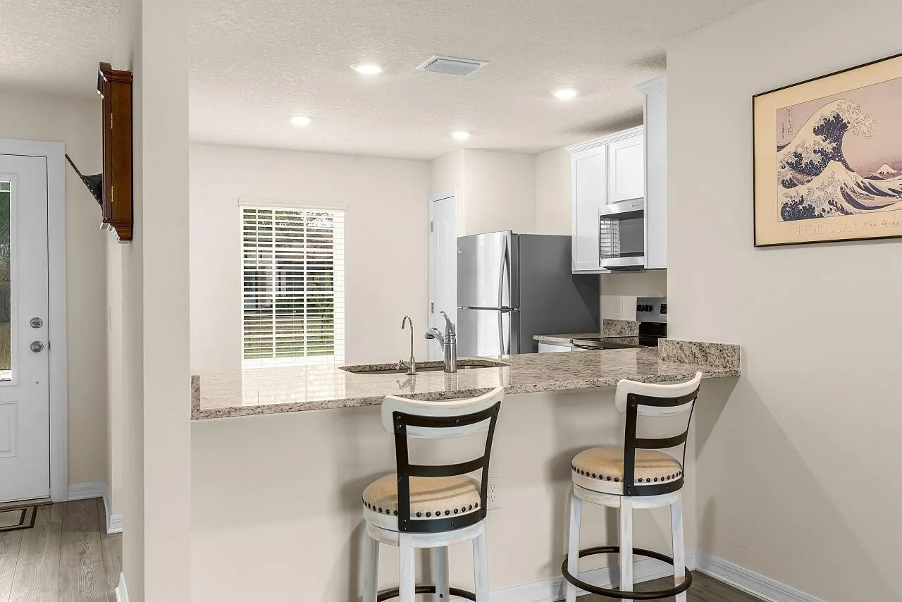 8275 105th Court, Vero Beach, FL 32967 photo 2