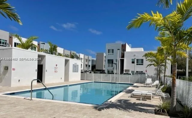 2561 NE 193rd St # 1208, Miami, FL 33180 photo 3