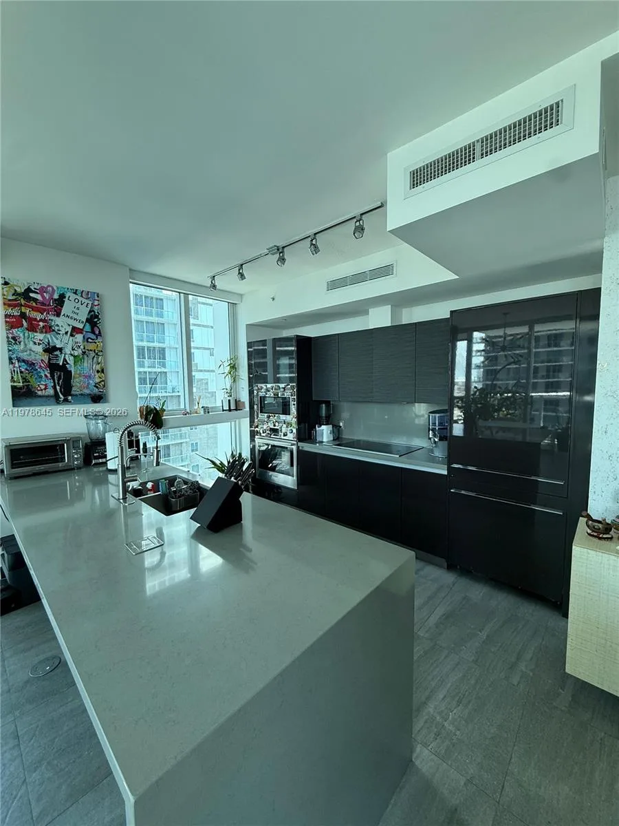 1080 Brickell Ave # 2109, Miami, FL 33131 photo 12