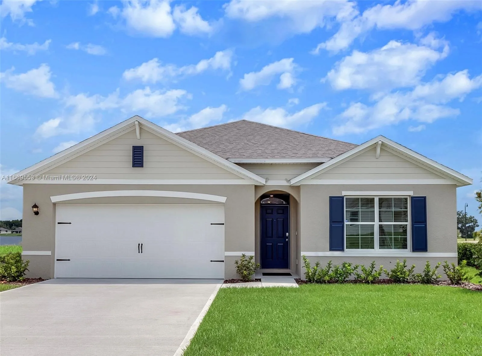 1032 Champion Ave, Lehigh Acres, FL 33971