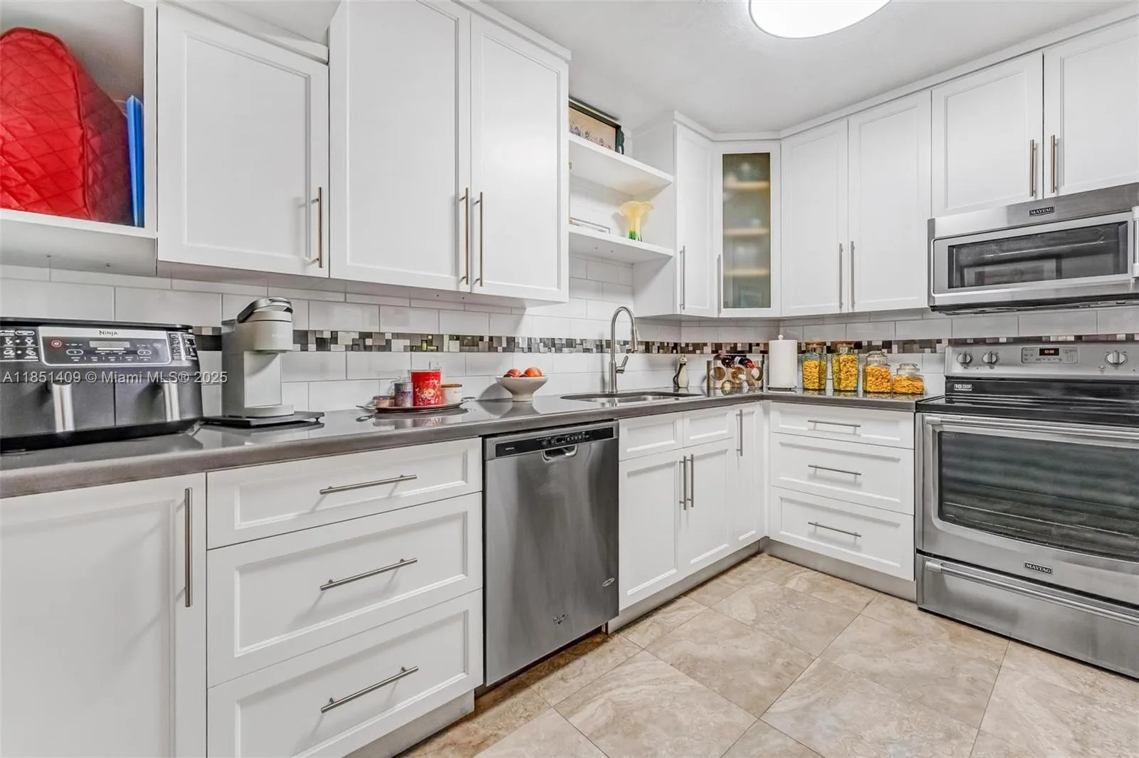 4330 Hillcrest Dr # 516, Hollywood, FL 33021 photo 3