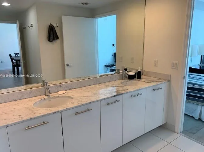 55 SE 6th St # 3003, Miami, FL 33131 photo 6