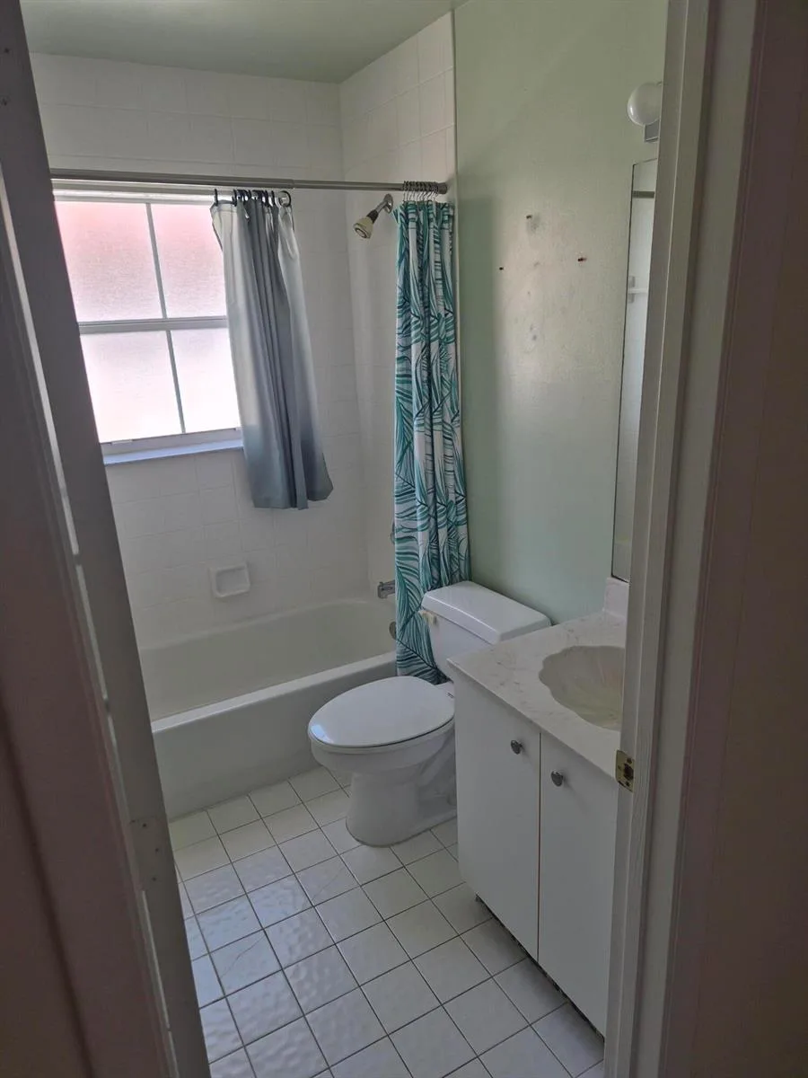 7306 NW 1st Manor NW, Plantation, FL 33317 photo 12