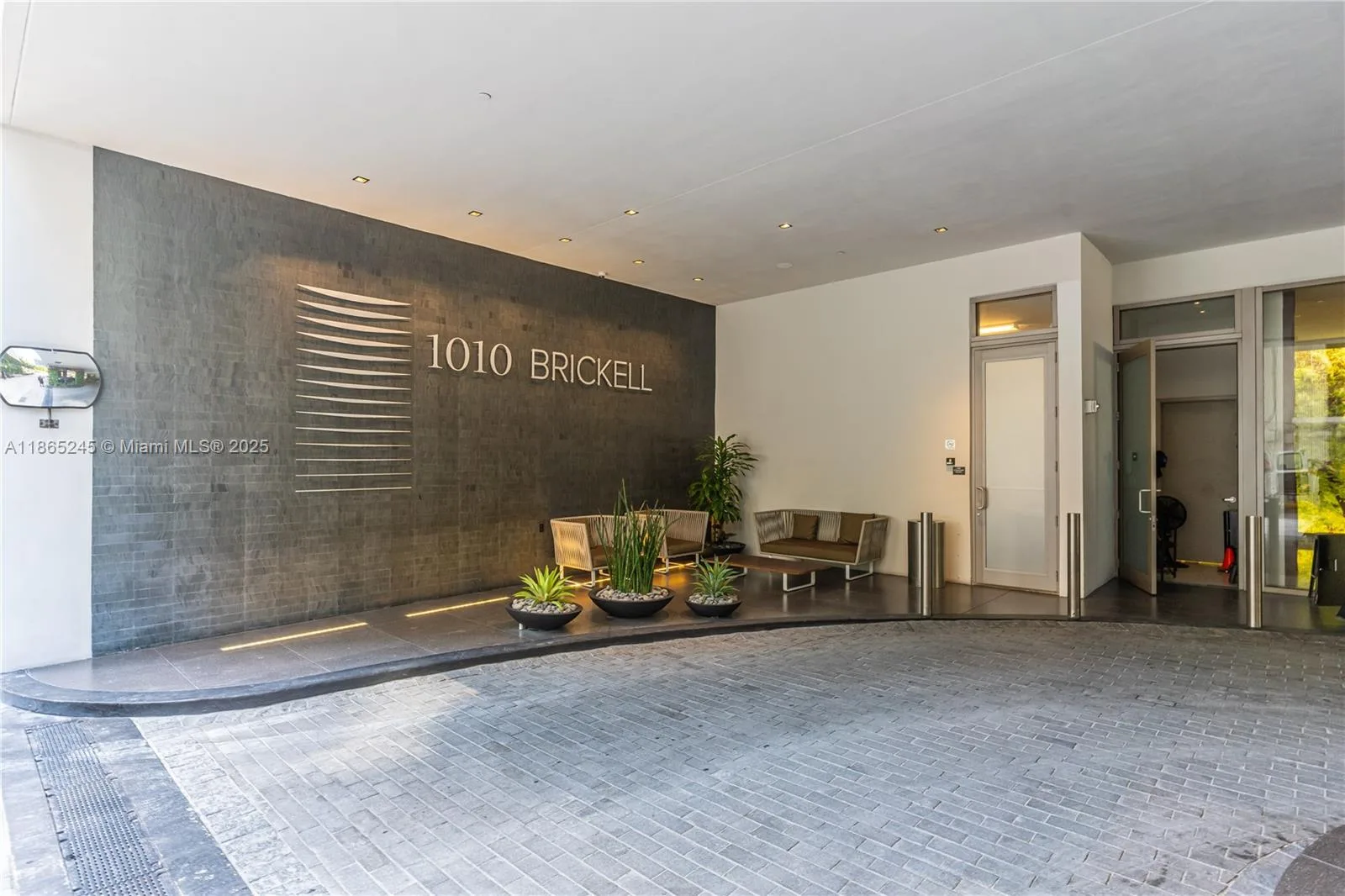 1010 Brickell Ave # 3307, Miami, FL 33131 photo 12
