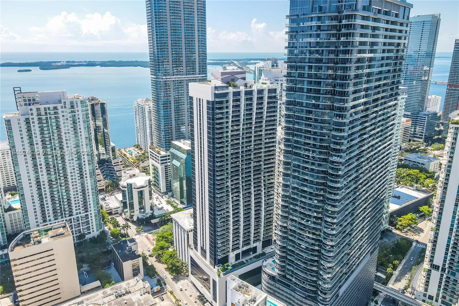 1010 Brickell Ave # 3307, Miami, FL 33131 photo 4
