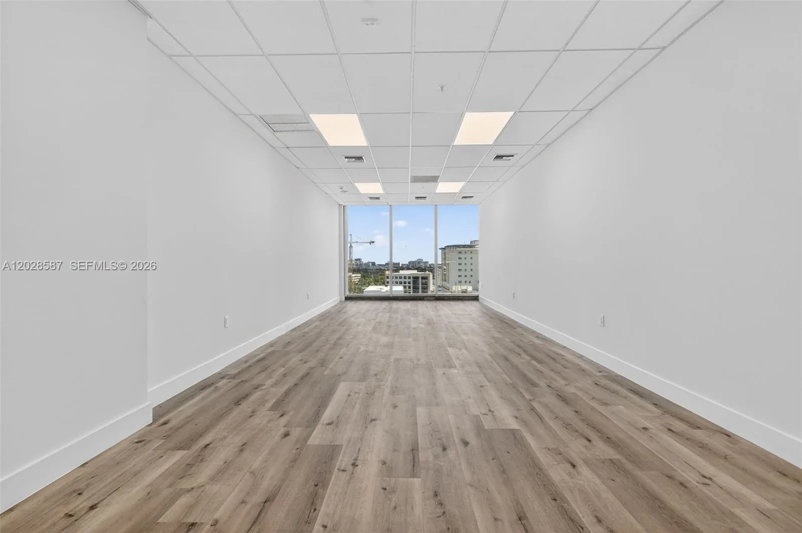2820 NE 214th St # 1006, Aventura, FL 33180