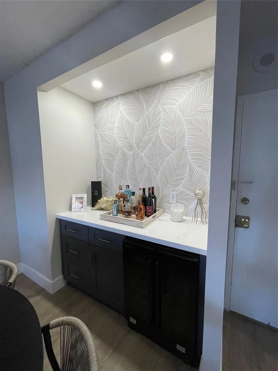400 Kings Point Drive # 1027, Sunny Isles Beach, FL 33160 photo 11