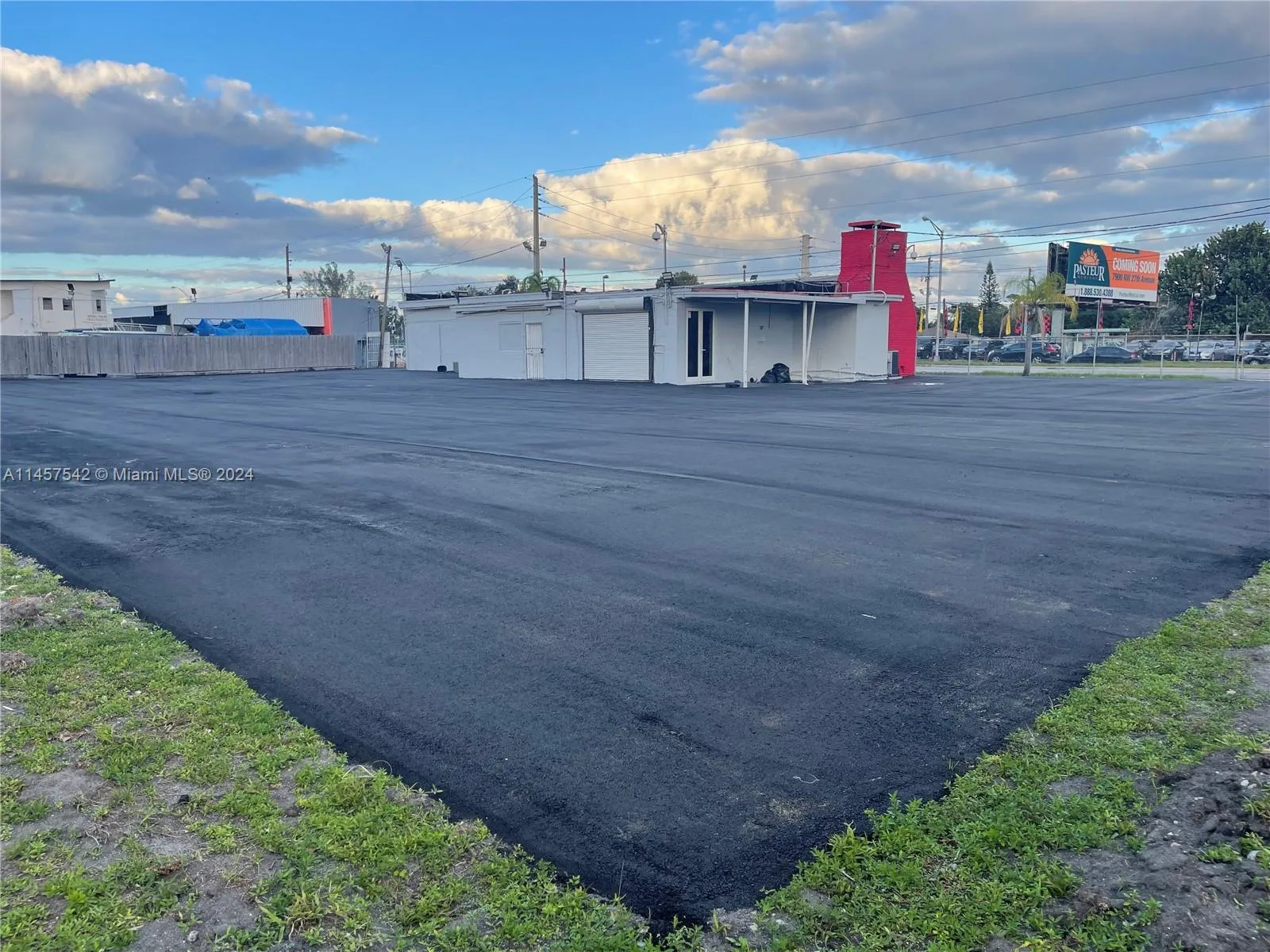 9800 NW 27th Ave, Miami, FL 33147 photo 4