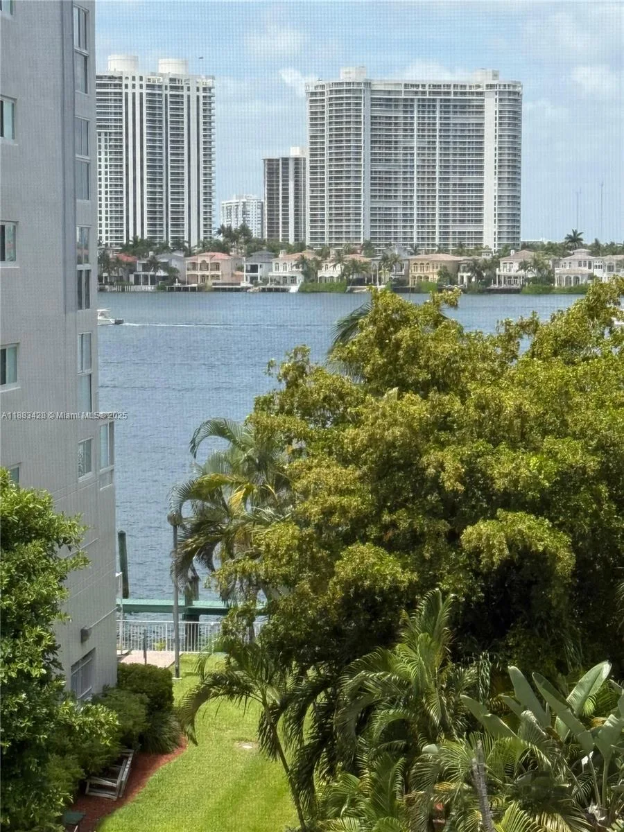 17801 N Bay Rd # 505, Sunny Isles Beach, FL 33160