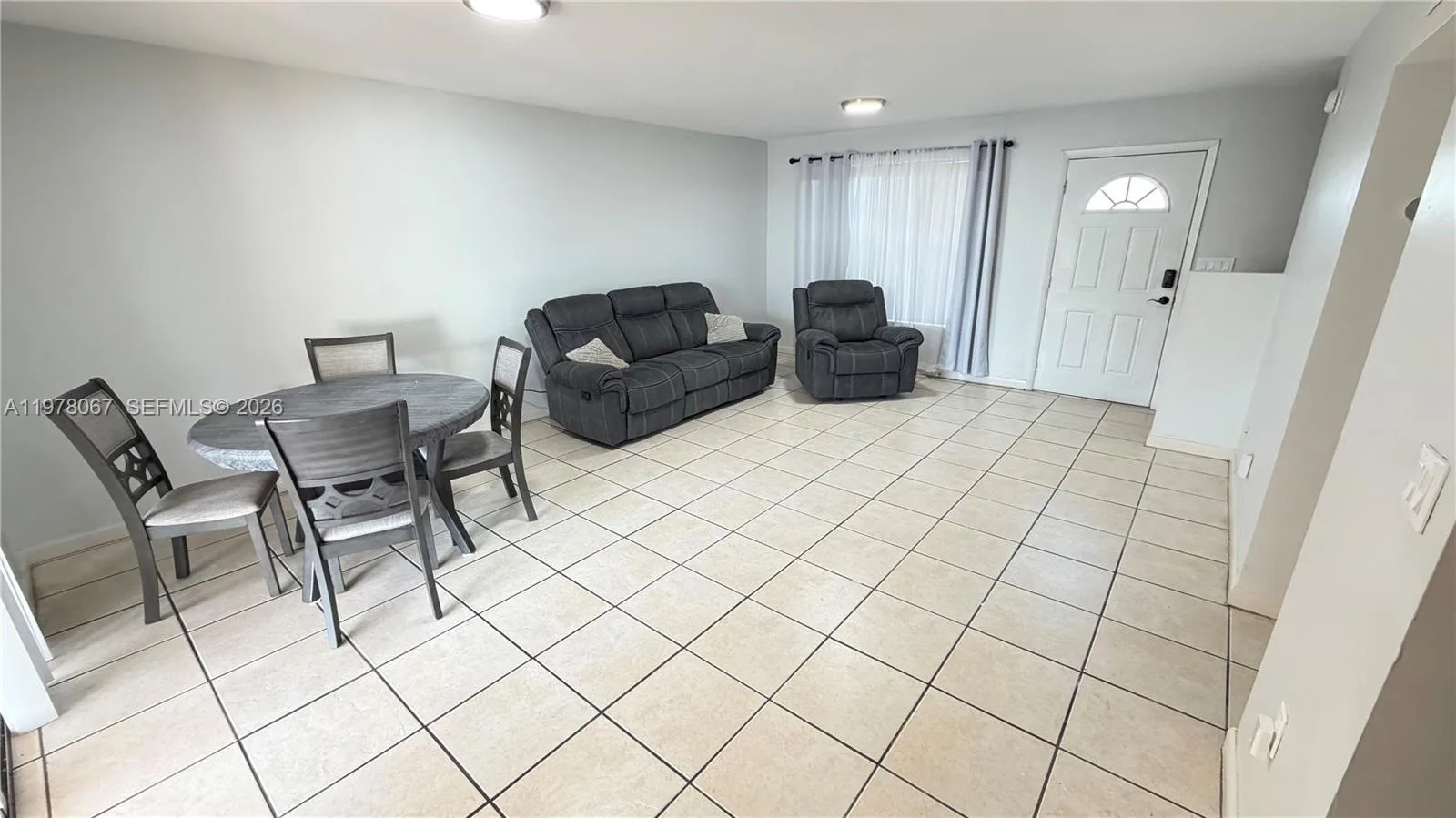 11249 SW 33rd Cir Pl, Miami, FL 33165 photo 4