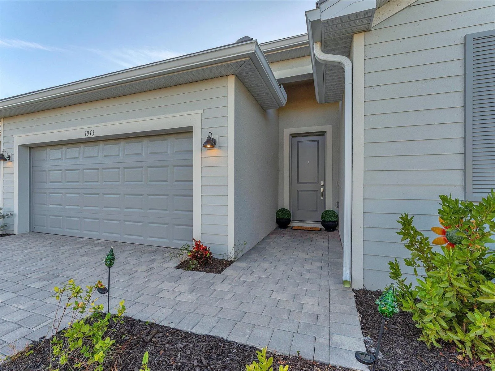 7973 Lakes Edge Lane, Port Charlotte, FL 33981 photo 4