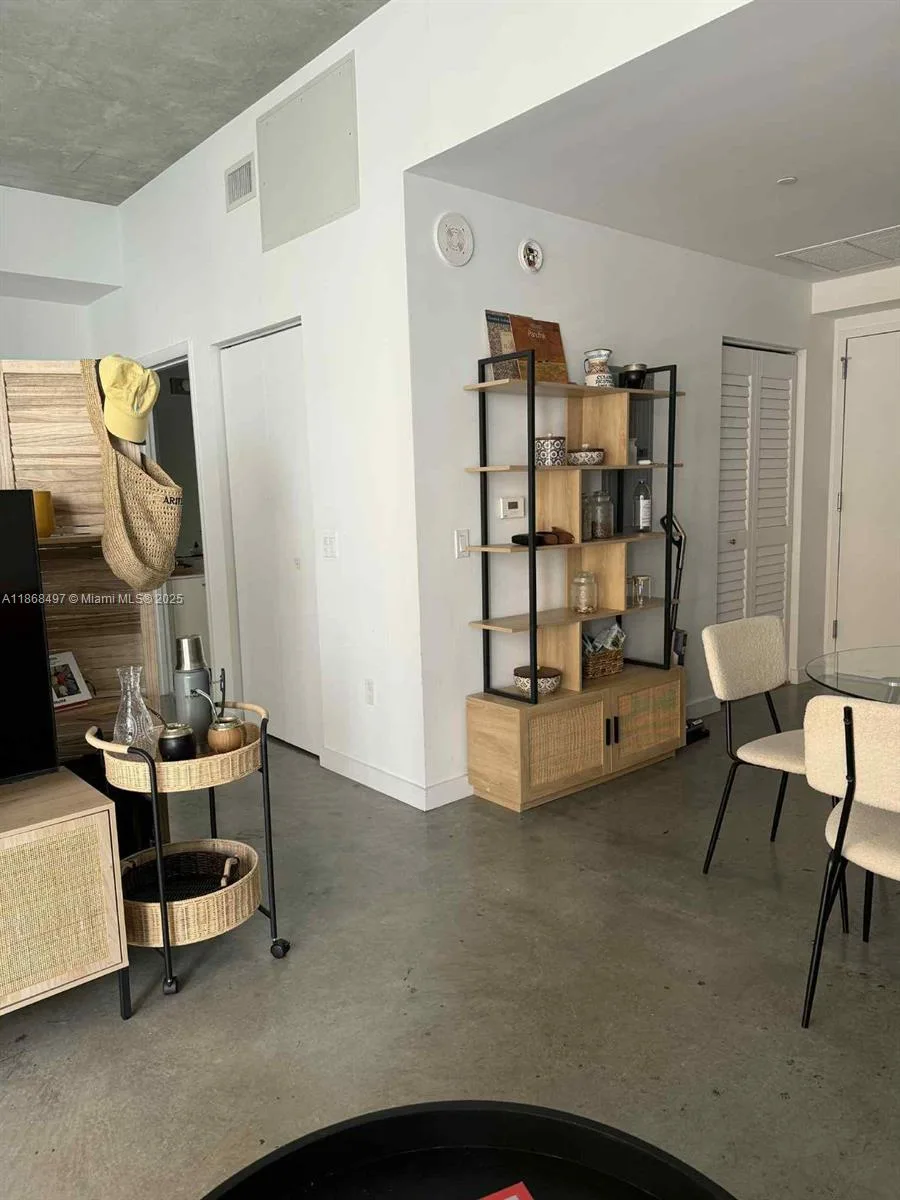 151 SE 1st St # 503, Miami, FL 33131 photo 5