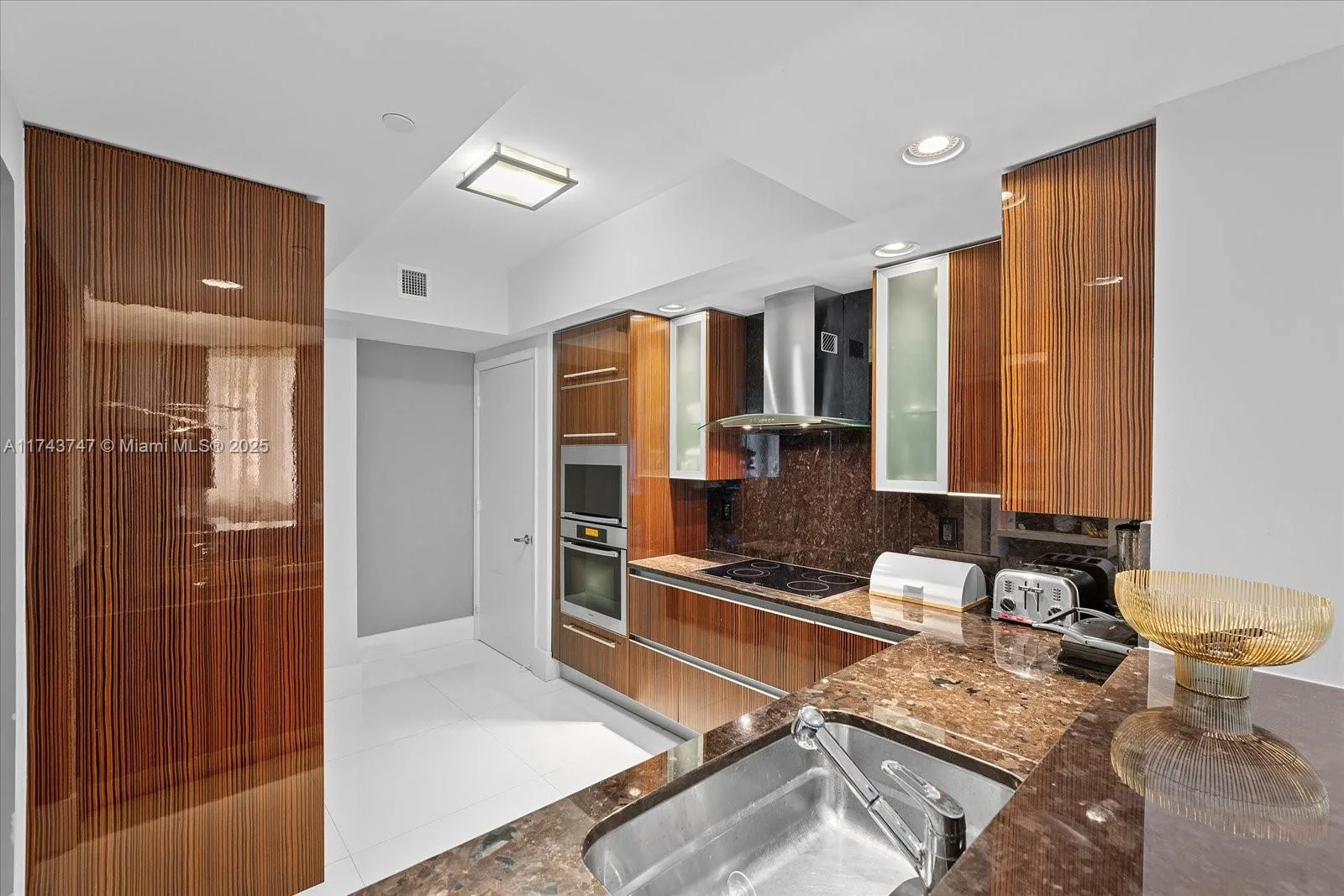 2711 S Ocean Dr # 1106, Hollywood, FL 33019 photo 8