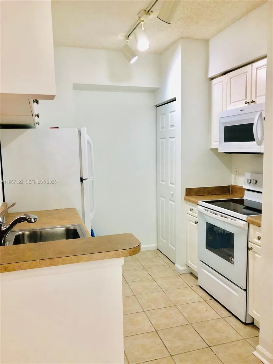 17125 N Bay Rd # 3603, Sunny Isles Beach, FL 33160 photo 8