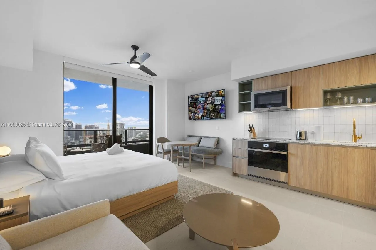 601 NE 1 # 4410, Miami, FL 33132 photo 2