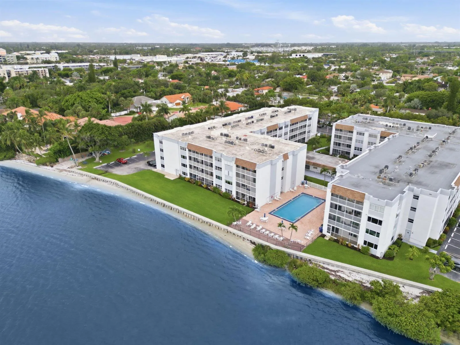 1516 S Lakeside Drive # 408, FL 33460