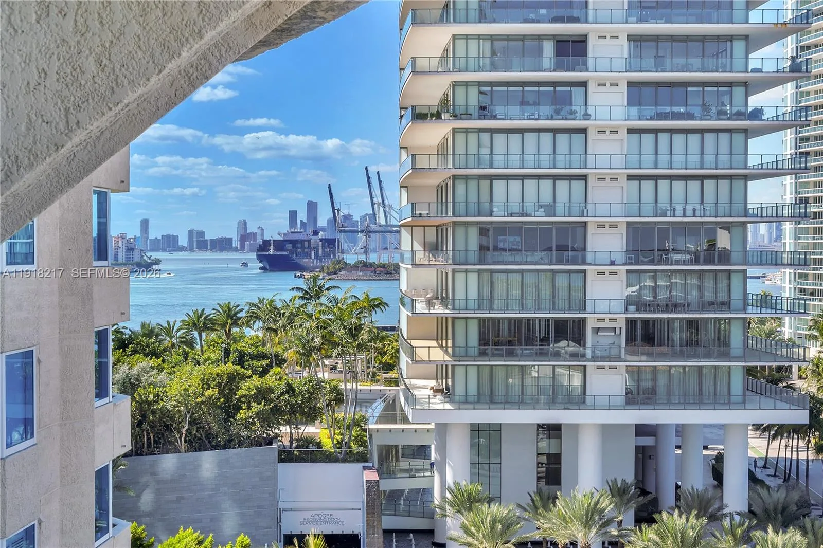 300 S Pointe Dr # 906, Miami Beach, FL 33139 photo 11