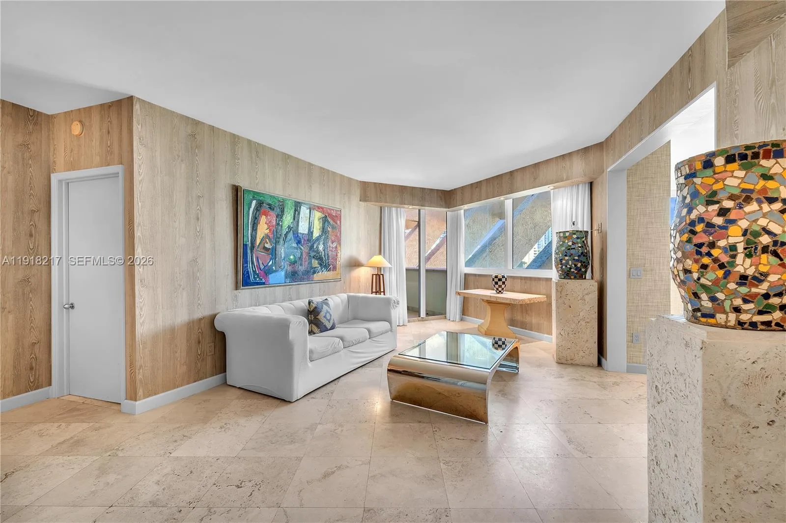 300 S Pointe Dr # 906, Miami Beach, FL 33139 photo 2