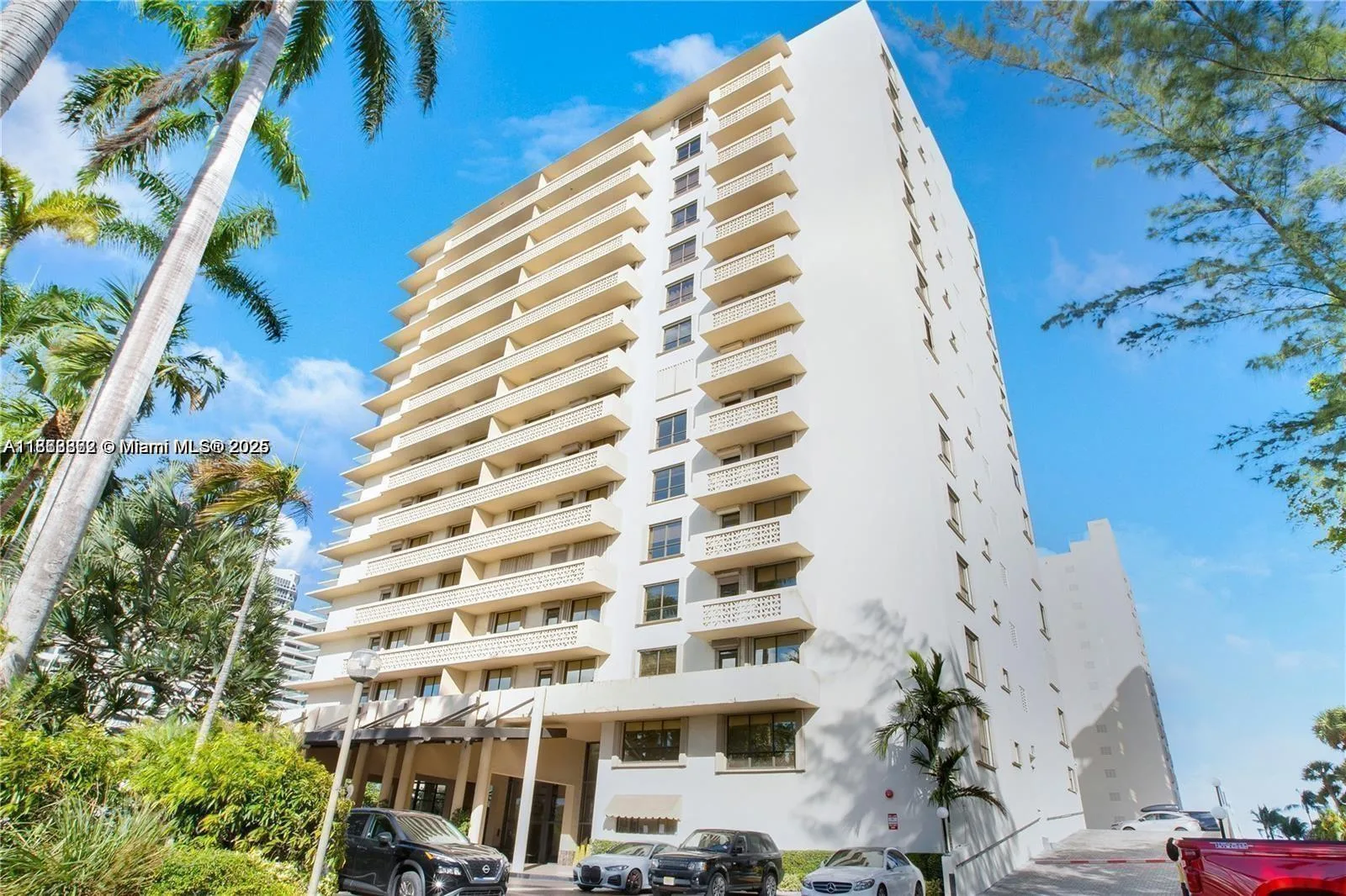 10185 Collins Ave # 915, Bal Harbour, FL 33154